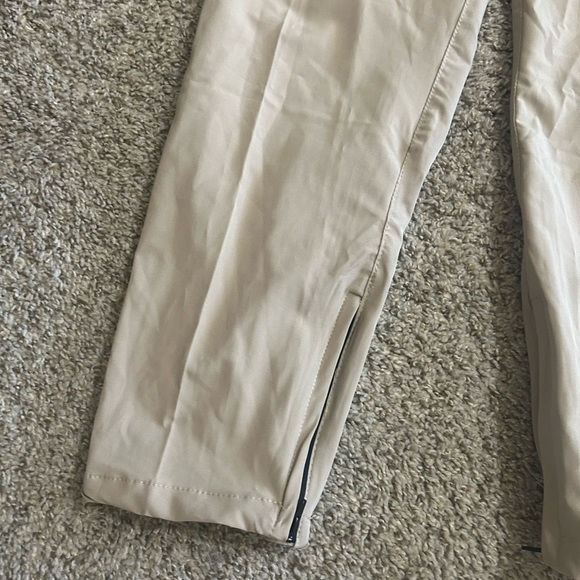 NWT Saks Fifth Avenue Beige Tan Stretch Tech Pant Jogger Quick Dry Sz L Business - Picture 3 of 9